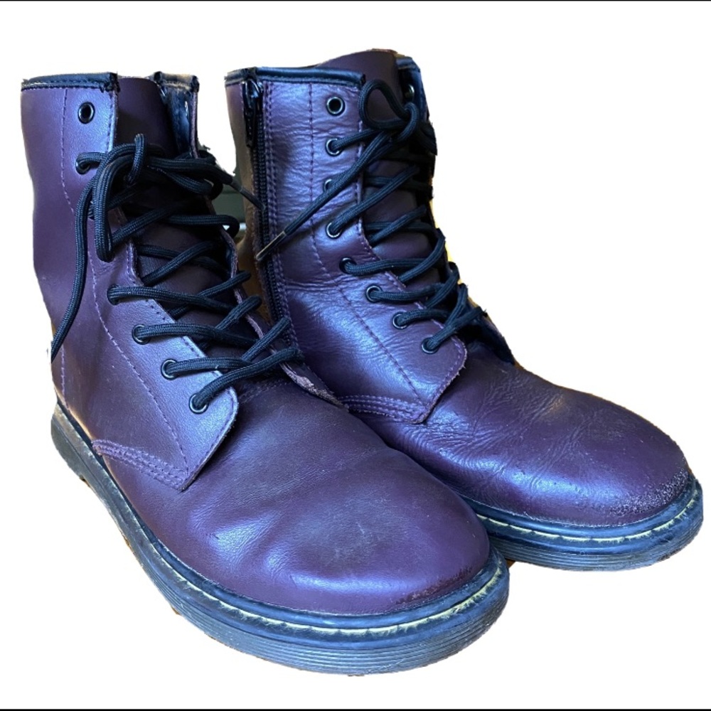 SOLD Dr Martens Delaney ankle boot purple size 7 - Picture 1 of 10